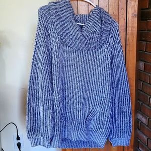 Womens sweater L
